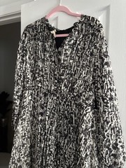 Burberry Brit Black White Abstract Chiffon Silk Collared Smocked Dress US 10