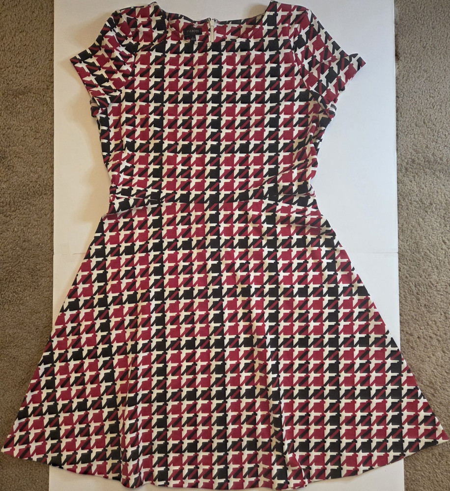 Talbots Red Black White Houndstooth Short Sleeve Fit & Flare Dress Knee Length L