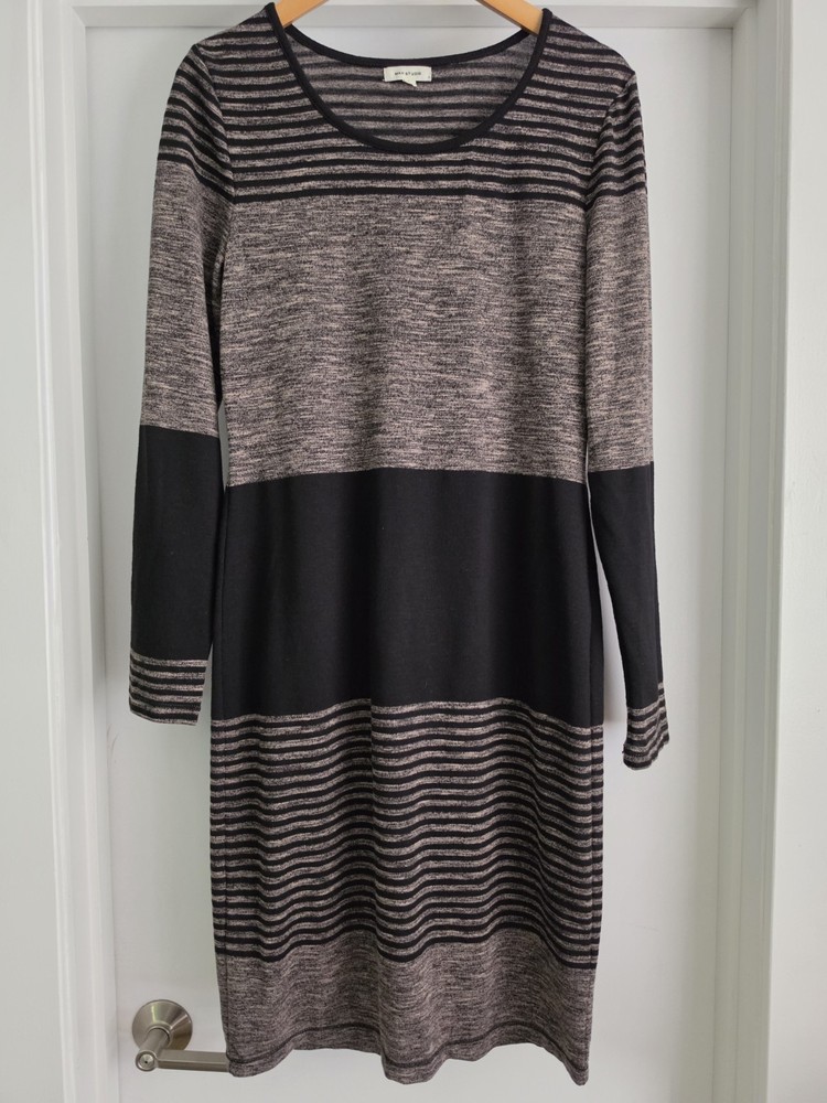 Max Studio Gray Black Long Sleeve Stretch Knee Length Sweater Dress Size Large