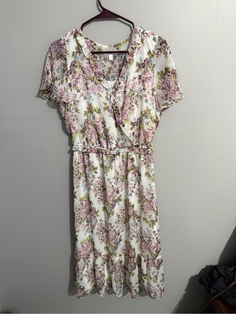 Lauren Conrad Dress Womens Medium Ruffle V Neck Soft Florals Lined Delicate