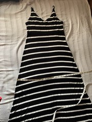 FOREVER 21 Large Striped Blck & White Long Dress CUTE