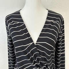BCBGMAXAZRIA Wrap Dress Women M Black White Geometric Stripe Chevron Long Sleeve