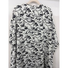 Doe & Rae Oversized Small Midi Caftan Dress White Black Floral Button Front