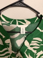 H&M Green and White Leaf Tropical Print V-Neck Tunic Dress