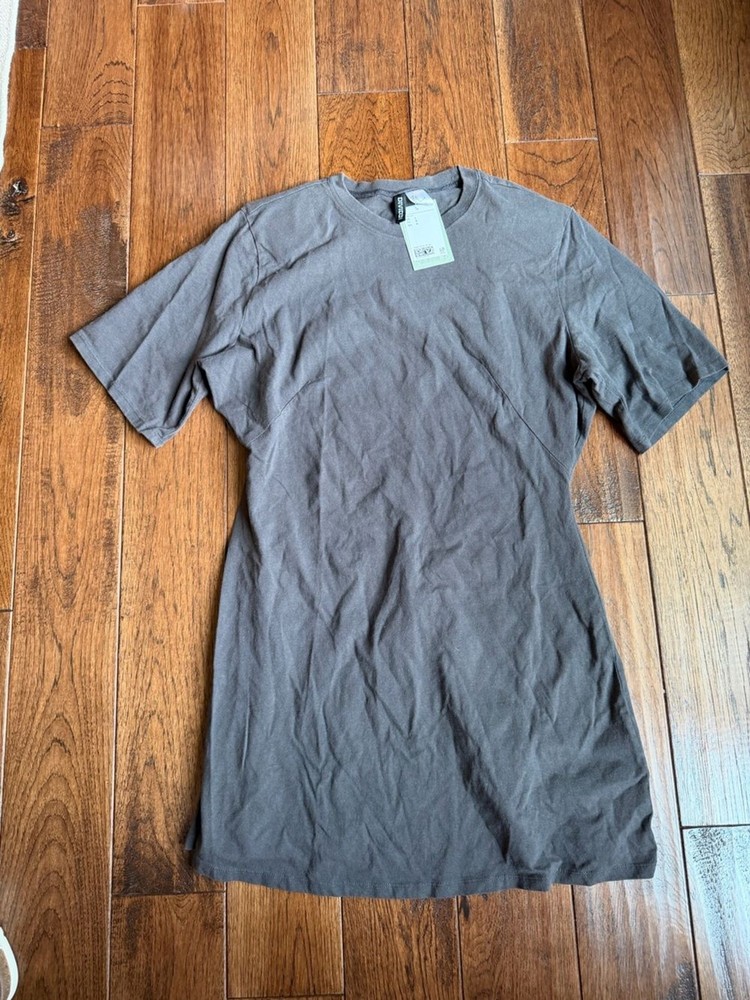 H&M Women’s Short-Sleeve Crew Tee dress in Charcoal Gray