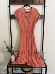 Lucky Brand Women&rsquo;s Pink Solid Collared Button Tie Waist Long T-Shirt Dress M
