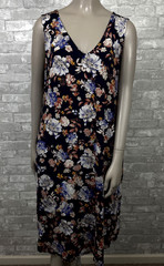 Maurices 24/7 XL Blue Floral V-neck Sleeveless Knee Length Dress with Pockets