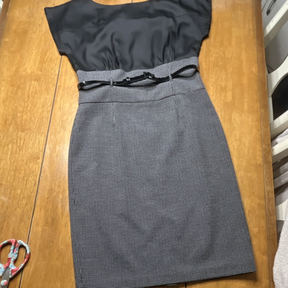 White House Black Market Black Gray Microdot Sheath Dress Belt Bow Cap Sleeve 6