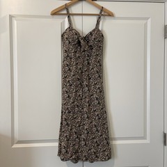 Mid Length Floral stretchy Button-Down Dress With Removable Bow Size medium￼