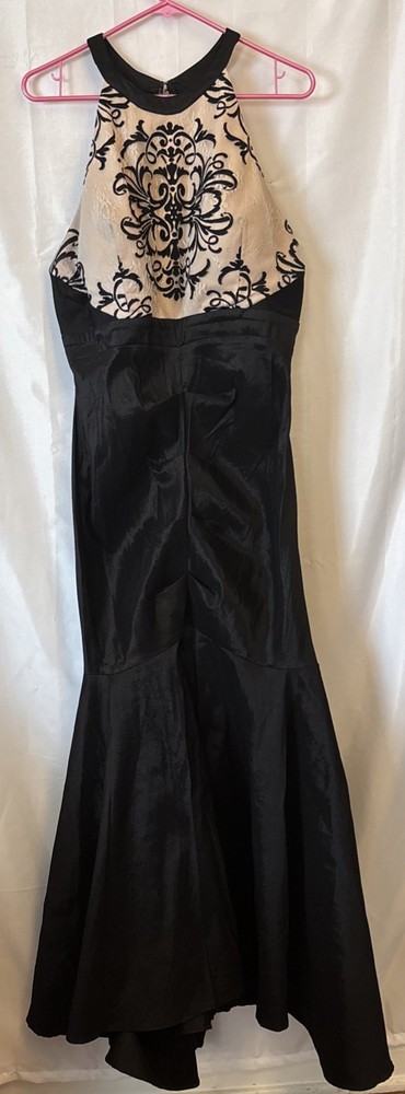 Trumpet Mermaid Style Prom Dress Long Black & Nude size 21 Blonde Nights Flaw