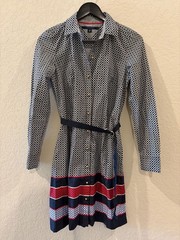 Tommy Hilfiger Women&rsquo;s Long Sleeve Geometric Pattern Belted Button-Down Dress