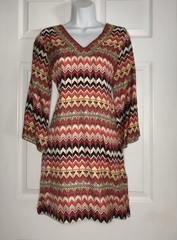 Crème Fraîche Women’s Vibrant Chevron Silk-Blend 3/4 Sleeve V-Neck Dress M