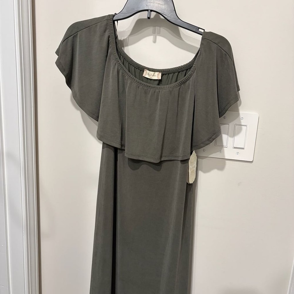 Altar&rsquo;d State Olive Green Off-the-Shoulder Dress