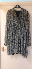 (¥P11.A2). PEP&CO black & white dress size 22 chest 42&Prime;
