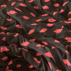 a.n.a day Women&rsquo;s Black/Red Lips Print Sundress Short Sleeve Long Cotton 16