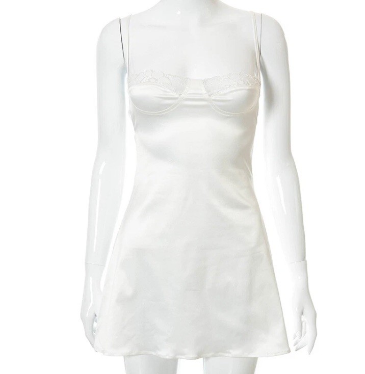 A: Summer Solid Color Backless Suspender Lace Casual Short 5pcs
