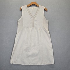 Terzo Millennio Made in Italy Linen Beige Shift M Dress embroidered trim V Neck