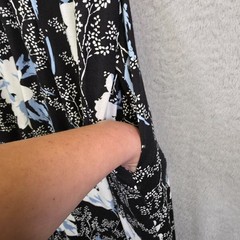 Womens Maxi Dress M Black White Floral Stretch Comfort Cottagecore Classic Flowy