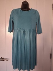Wonder Nation Lovely Dress Will Fit A SIZE 12-14 Green