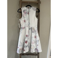 Ted Baker Emleey V-Neck Printed Skater Dress Floral Natural Size 2 NEW