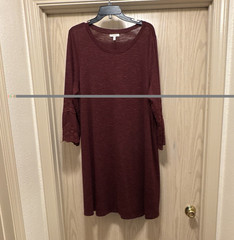 Women&rsquo;s Burgundy Solid A-Line Knit Dress Scoop Neck 3/4 Sleeve Knee L