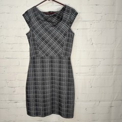 Women’s Banana Republic Size 4 Black & White Dress