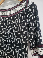 Max Edition Geometric Half Sleeve Sheath Dress Size Medium Lightweight Stretch