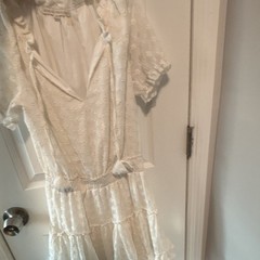 Off White Women&rsquo;s Dress Floral Design V-neck Size Small