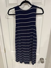 Forever 21 Women&rsquo;s S Blue White Striped Round Neck Sleeveless Shift Dress