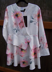 ANNAH HARIRI Pink water color Floral tired Peplum Minin dress Size 12 NEW