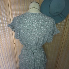 Romantic Blue Ruffled Fluttersleeve Floral Dress NWOT, Monteau Los Angeles