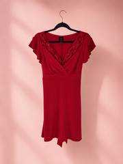 Wrapper Women’s Red Lace V-Neck Wrap Dress Flutter Sleeve Stretch Size L