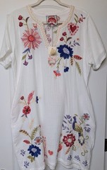 Johnny Was « Karissa » V-Neck Embroidered Cotton Shift Dress, White, Sz LARGE