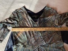 BCBG MaxAzria Petite long sleeves waist ribbon palm pattern dress size SP