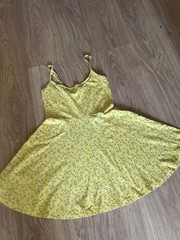 Women&rsquo;s Yellow Floral Sundress Summer Dress Spaghetti Straps Size S/M