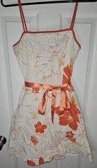 Women&rsquo;s Spagetti Strap Flowered Dress With Ribbon Belt And Back Zip. Size Med