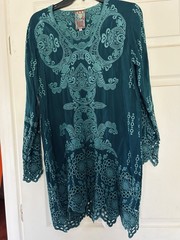 Johnny Was XS Teal Rayon Embroidered Paisley V-Neck Long Sleeve Shift Dress