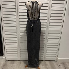 Halston Heritage Metallic Silver & Black Evening V-Neck lined Dress. size 2