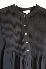 Wilfred Free Women&rsquo;s Black XXS Pleated Eyelet Buttoned Long Sleeve Tunic Top