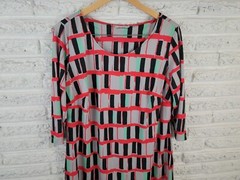 Triste Women&rsquo;s 1X Red Geometric Mini Shirt Dress 3/4 Sleeve Lined Stretch Boat