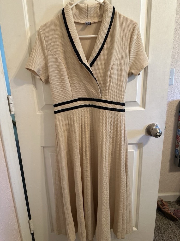 SHEIN Beige Solid Black Trim Knit V-Neck A-Line Midi Dress Short Sleeve S