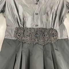 BCBGMAXAZRIA Dress Women Sz 8 Gray Black Pleated 3/4 Sleeves Chic Parisian