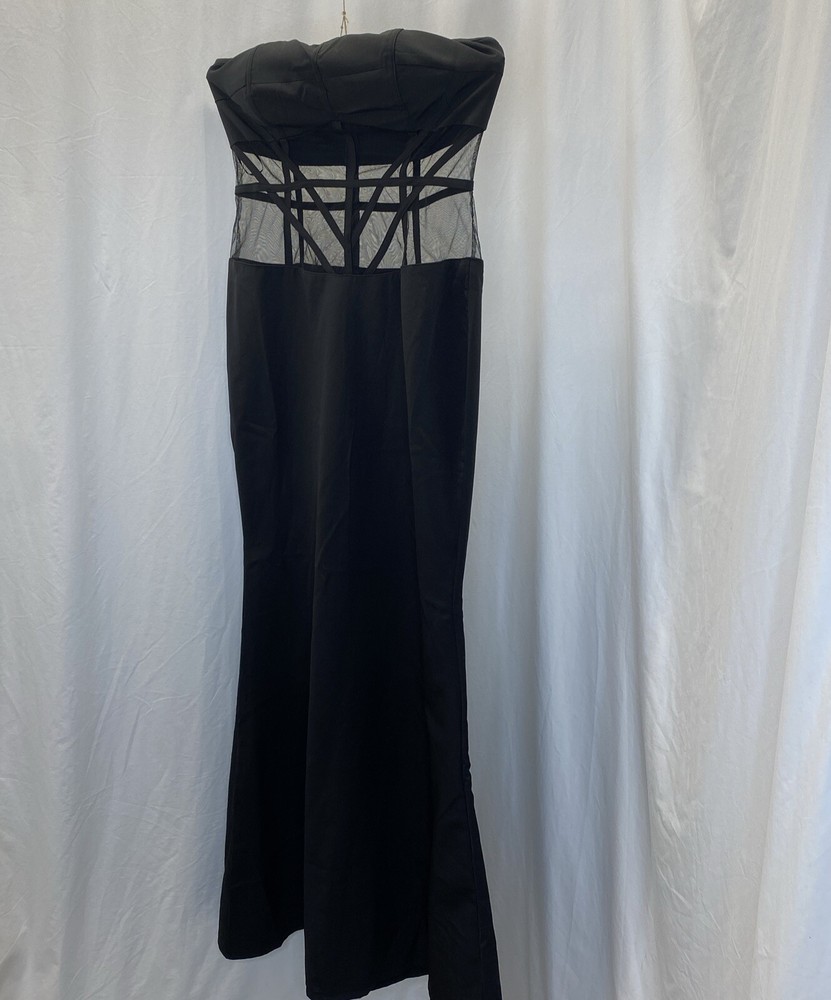 BliThe Long Black Low Cut Dress Size Large Color Black