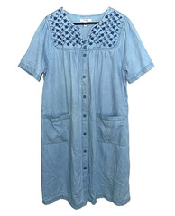 GO SOFTLY Size Medium Patio Dress Embroidered Denim Chambray Snap-Front Blue