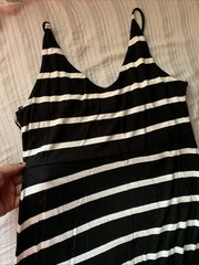 FOREVER 21 Large Striped Blck & White Long Dress CUTE