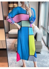 New Fashionable Pleated Dress Geometric Print Round Neck Pleated Dress