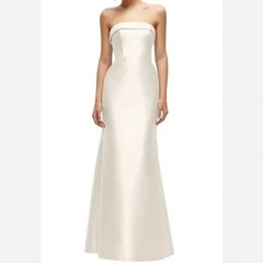 Alfred Sung Ivory Strapless Satin Trumpet Gown Size 6 $269 D870