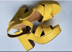 Kate Spade New York women’s Grace Platform Sandal heeled. Shoe Sz 11 M