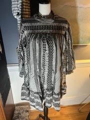 Devotion Twins Gray Black Geometric Ruffle 3/4 Sleeve Crew Neck Short Dress M