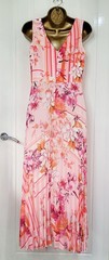 Roman size UK 12 pink pleated dipped hem summer holiday occasion dress floral